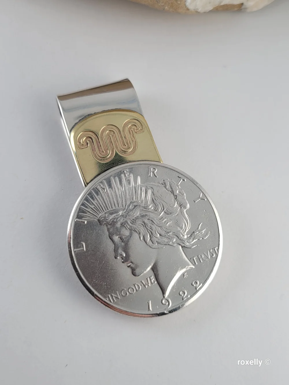 925 SS and 14k Solid Gold Money Clip w/ 1922 Peace Dollar Coin – Vintage 👌🎁
